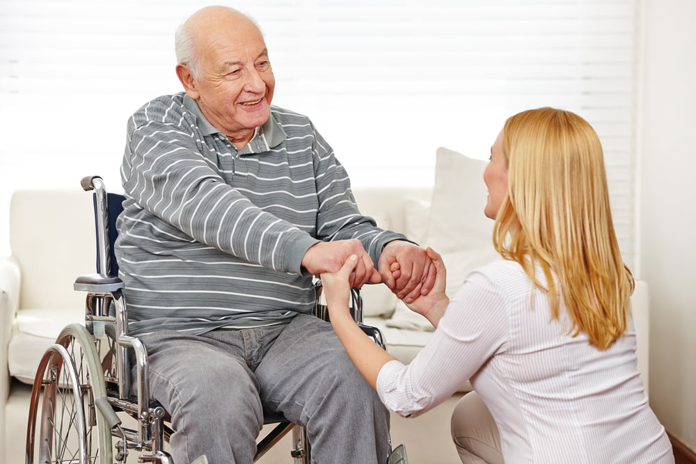 geriatric-social-worker-right-role-portman-recruitment